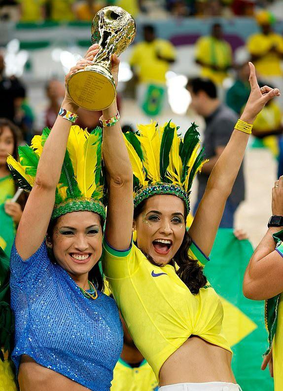 【世界杯】理查利松双响+倒钩 巴西暂2比0塞尔维亚-第5张图片