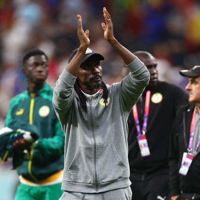 04world-cup-senegal-coach-goodbye-1-b6b2-square640.jpg