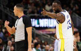 Draymond-Green-Pointing-Fan-USATSI-19619019.jpg