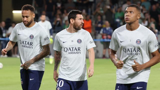 mbappe-messi-neymar-psg-v-lille-ligue-1-2022-2.jpg