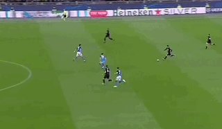 c6172372-401d-4e2b-92fd-cb2b3a55407b.gif