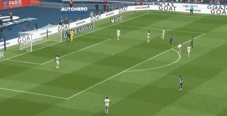 1682897918166035918.gif