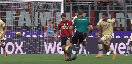 milan 1.gif