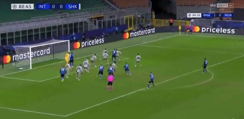 盧卡庫2.gif
