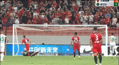 奥斯卡点球.gif