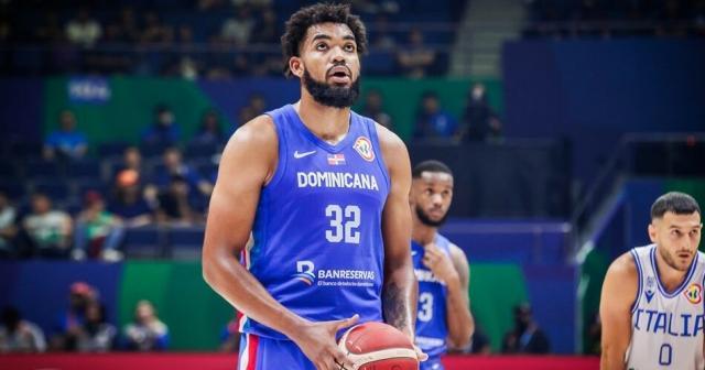 b3ded086-karl-anthony-towns-italy-dominican-republic-2023-fiba-world-cup-950x500.jpg