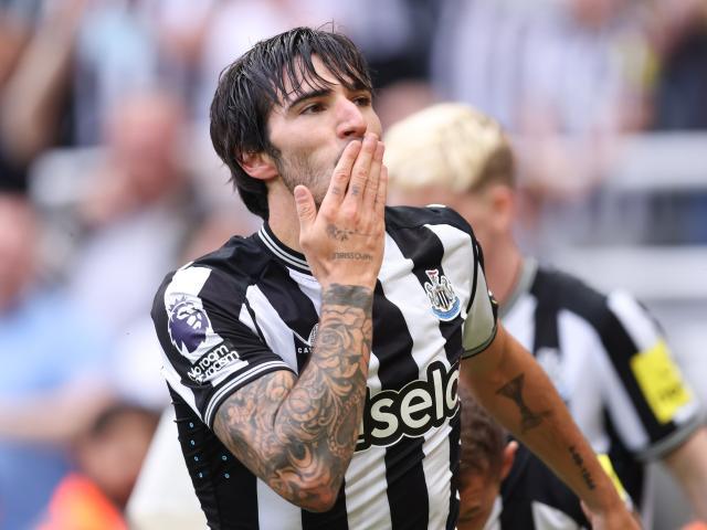 sandro-tonali-newcastle-united-celebrates-837613010.jpg