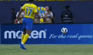 1698203926605090180.gif