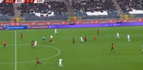 1700437766336047467.gif