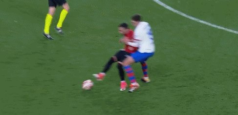 1705017519875000731.gif