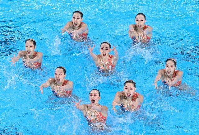巴黎奥运会丨花样游泳——中国队夺得冠军XxjpseC009082_20240808_MVPFN0A001.jpg