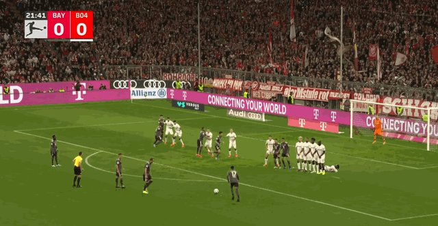 奥利塞任意球.gif