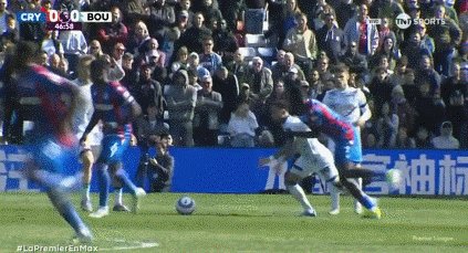 扯短裤.gif