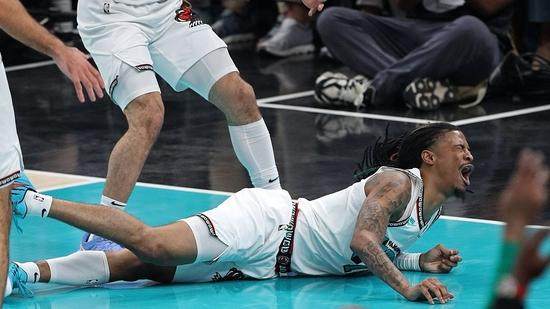 Ja_Morant_injury_1745556929958_1745556930177.jpg
