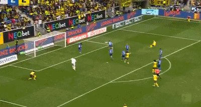 1745712889565034215.gif