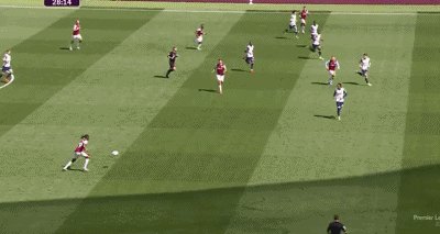 1746403684785044017.gif