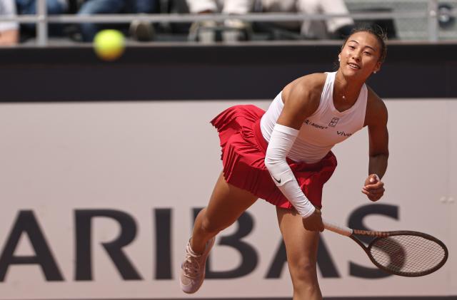 （体育）（8）网球——WTA1000罗马站：郑钦文晋级第三轮XxjpseC007260_20250509_PEPFN0A001.jpg