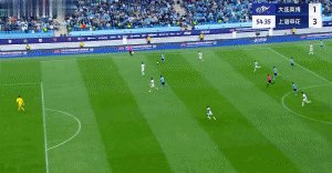 馬萊萊越位.gif