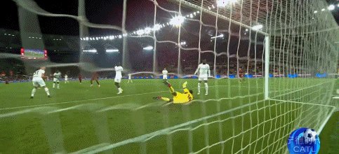1747611979722038341.gif