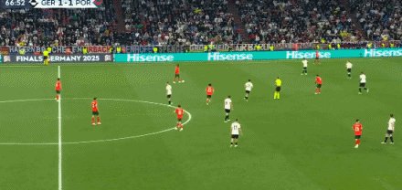 1749082765682002993.gif