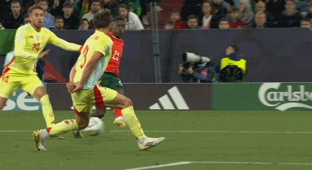 1749426057904020228.gif