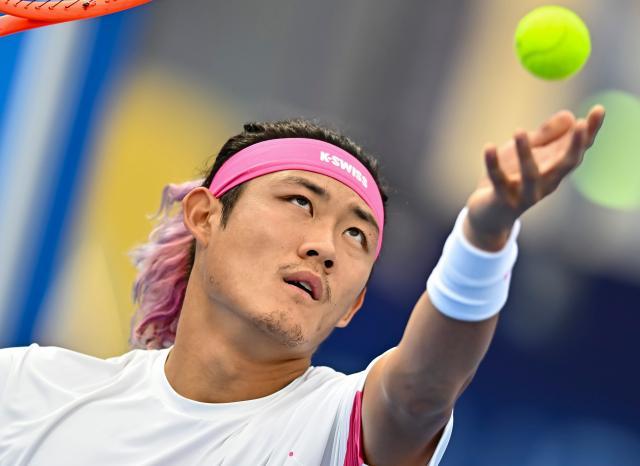 （体育）（2）网球——ATP卡塔尔公开赛：张之臻止步单打首轮XxjpseC007001_20250219_PEPFN0A001.jpg