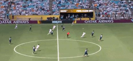 1750638349965060554.gif