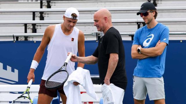 Rune-Agassi-Washington-2025-1.jpg