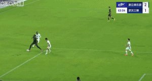 王钰栋进了.gif