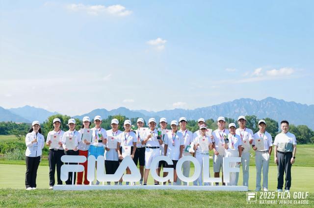 大合影.jpg
