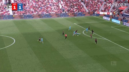 1755994210915006165.gif