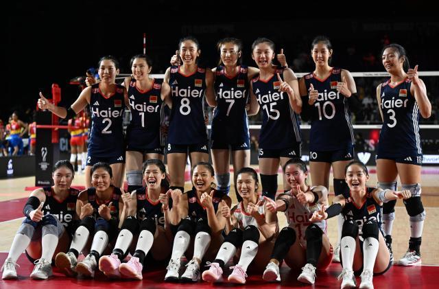 體育頭圖+_+中國女排兩連勝+提前晉級世錦賽16強XxjpseC007240_20250826_PEPFN0A001.jpg