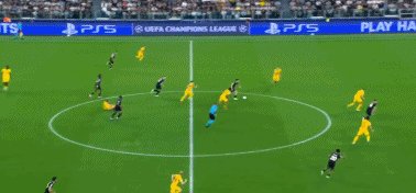 1758067438257061440.gif