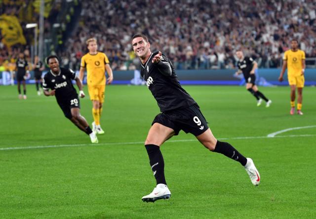 Dusan-Vlahovic-Juventus-Borussia-Dortmund-celebrate.jpg