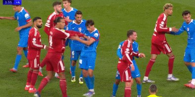 1758153960461019734.gif