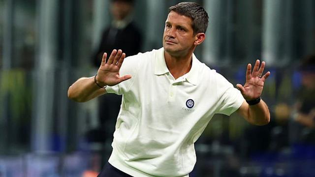 chivu.jpg