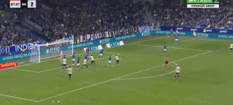 1758844691972058644.gif