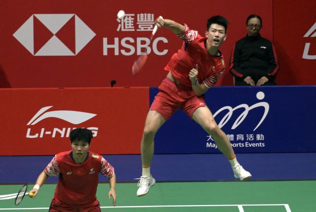 （体育）（6）羽毛球——香港公开赛：冯彦哲_黄东萍获得混双冠军XxjpseC000573_20250914_PEPFN0A001.jpg