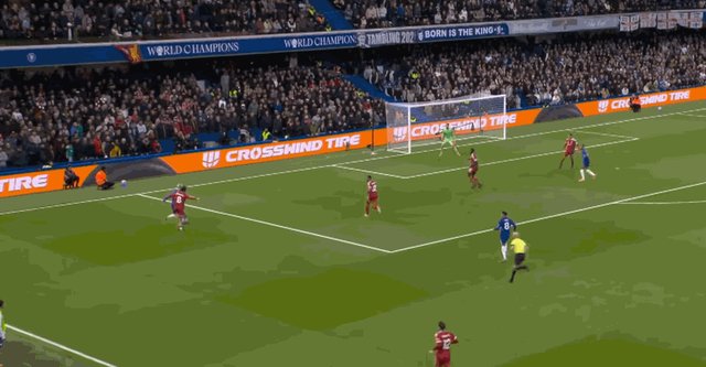 疑似点球.gif