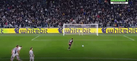 1759708271812024111.gif