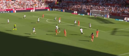 1759708330444015800.gif