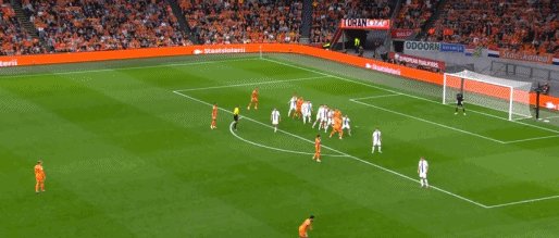 1760313607808036594.gif