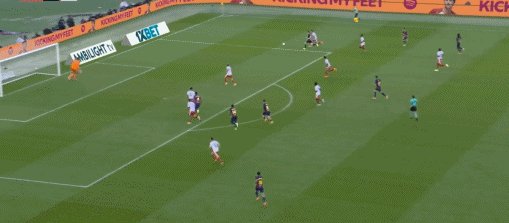 1760832534441006115.gif