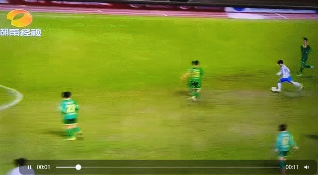 1761314418677044097.gif 31.gif