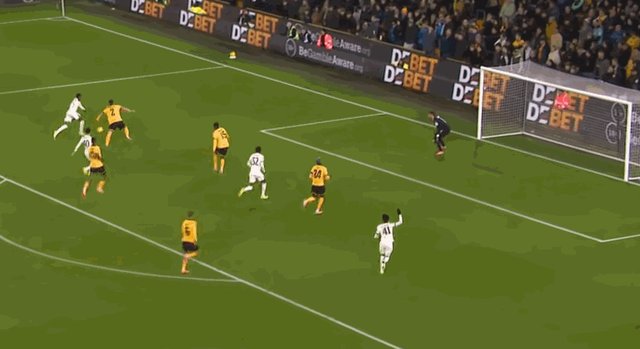 1761779158938015877.gif 0-2泰里克·乔治.gif