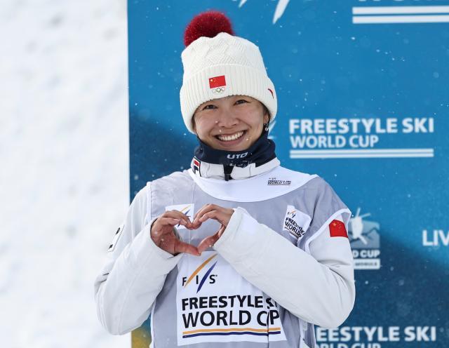 1761788597688051948.jpg 国际雪联自由式滑雪世界杯:徐梦桃获女子空中技巧赛季亚军(2)XxjpseC007302_20250313_PEPFN0A001.jpg