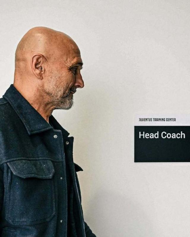 1761880712588088538.jpg 005XVV3Gly1i6uyms18pmj30u011iwh2.jpg