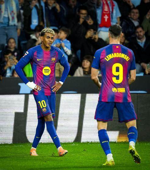 1762769627079066249.jpg 6911057acfa9b.jpg