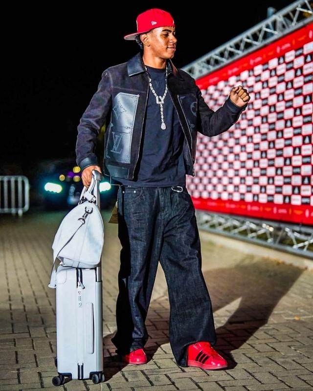 1762906282008004342.jpg yamaer.jpg