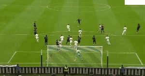 1763304362345044705.gif por arm 6.gif